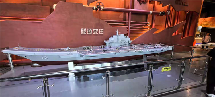 “探秘科技之光，点燃创新梦想”——抚顺市学院附中辽宁省科技馆研学纪实
